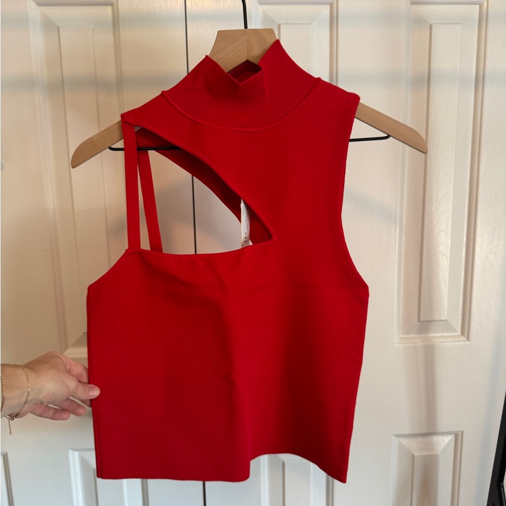 Alice + Olivia Top Wynn Cut Out top Bright Poppy NWT